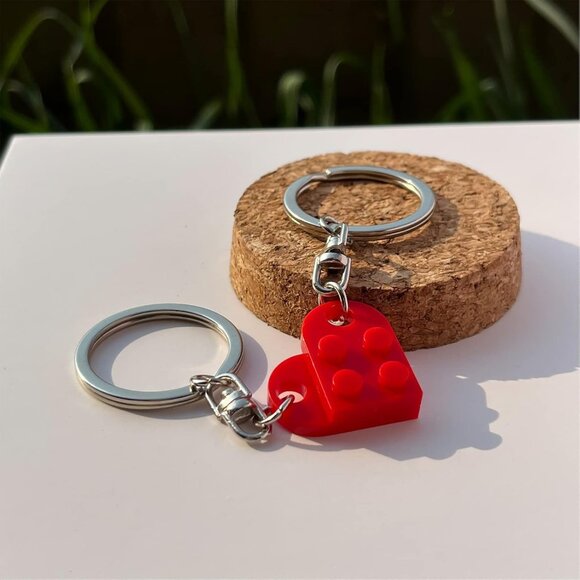 🆕 Men Red Brick Heart Keychain Couples Girlfriend Matching Exquisite Ornaments - Picture 8 of 9